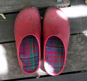 gardening shoes gardening shoes