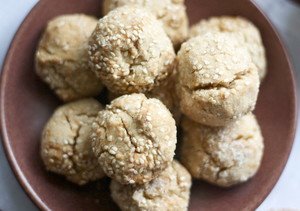sesame tahini cookies