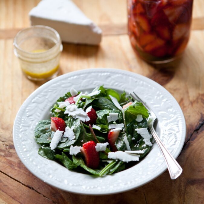 Quick Pickled Strawberries